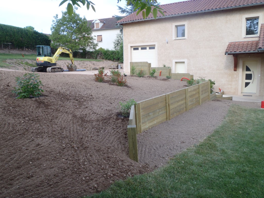 Comment Faire Tenir Des Ecorces Dans Un Talus Maintien de talus, de berges - Combier Paysage